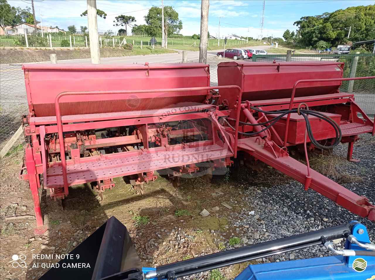 IMPLEMENTOS AGRICOLAS PLANTADEIRA PLANTADEIRA HORTALIÇAS Agrocomercial Rudnik - Landini ITAIOPOLIS SANTA CATARINA SC